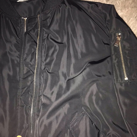 H&M Bomber Jacket Black - Picture 2 of 7